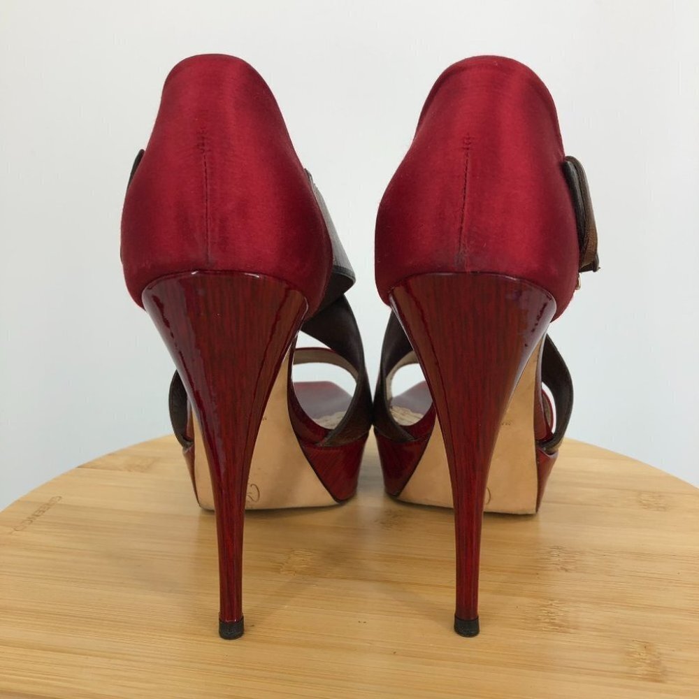 Oscar De La Renta Red Satin Brown patent leather buckle Platform Stilettos 37 - Picture 5 of 14